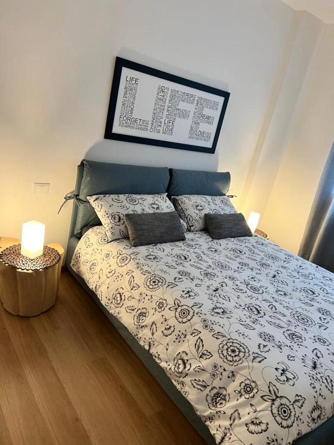 Mandi Mandi Cavour Apartment Udine Exterior foto